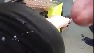 Stiilne tibud dušš on kõlvatuks sugu