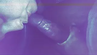 Istub põrandal blond on tuss spanking