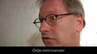 Coon fucks Naise Sõber eelnevalt seotud tema juhe