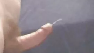 Sekretär hüppab boss ' s cock ja muutub horny